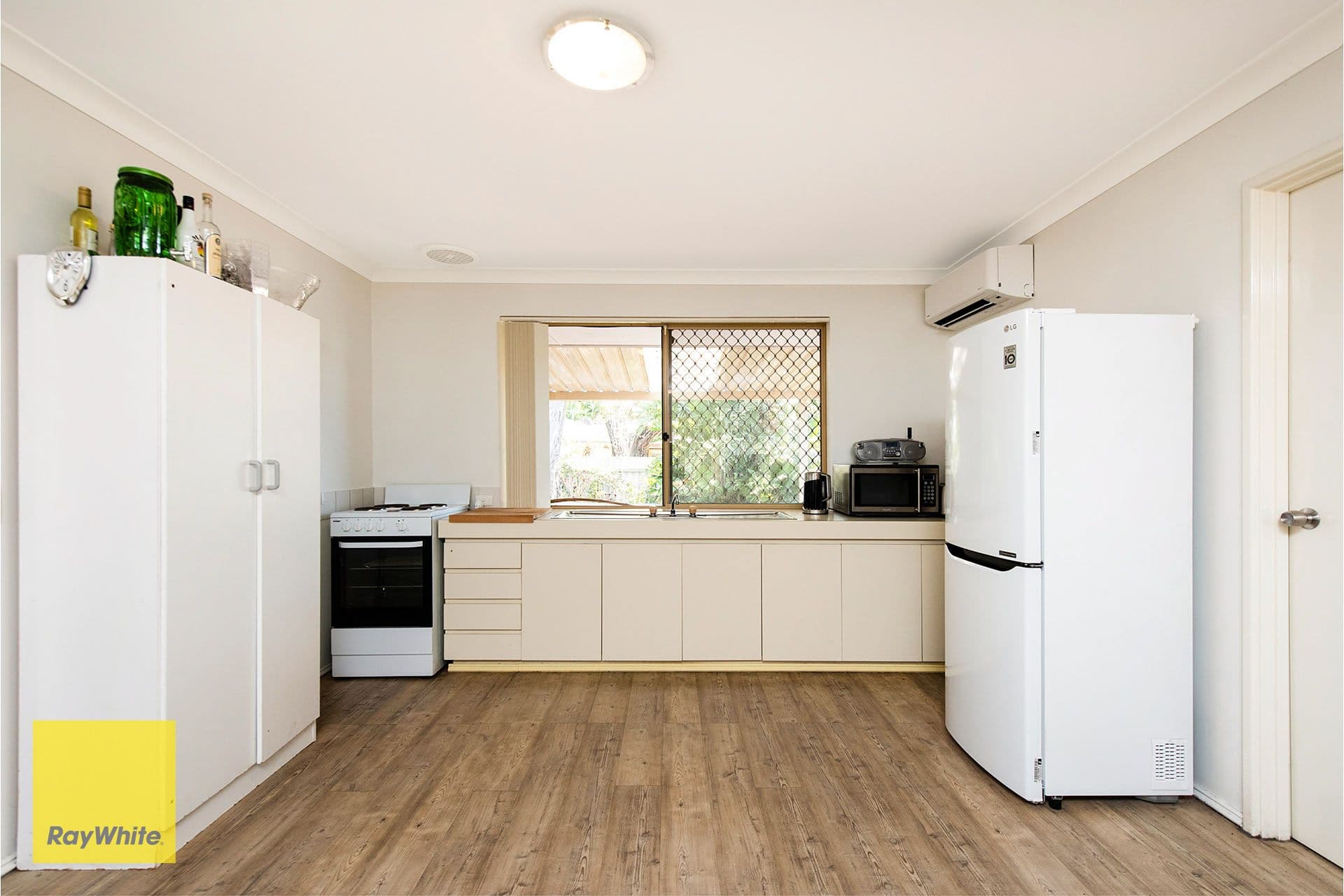 84 Agincourt Drive, Forrestfield WA 6058, Forrestfield - Thumbnail 8
