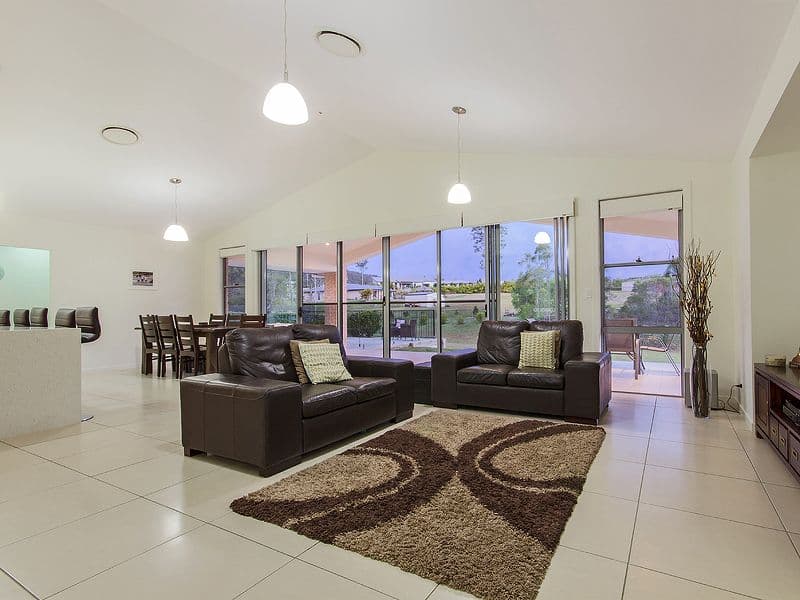7 Ginger Rogers Road, MAUDSLAND QLD 4210, Maudsland - Thumbnail 3