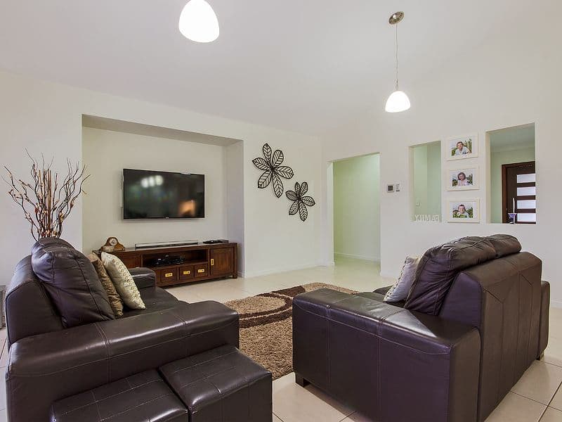 7 Ginger Rogers Road, MAUDSLAND QLD 4210, Maudsland - Thumbnail 4