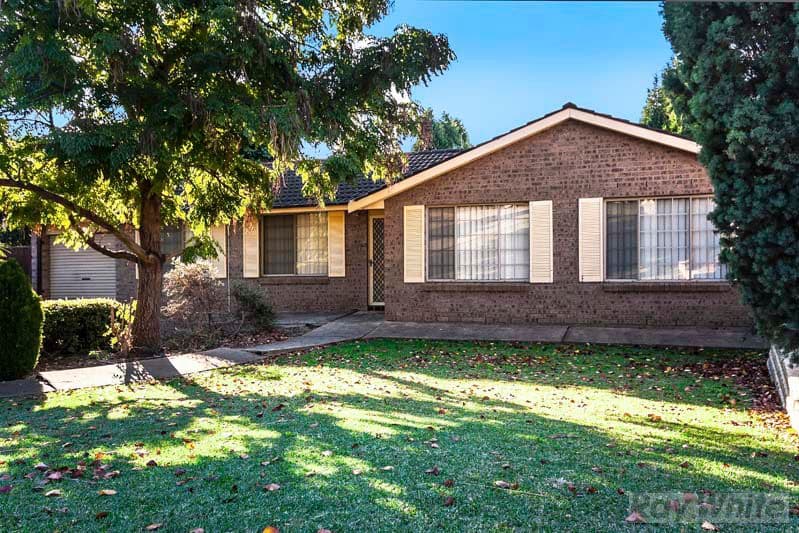 11 Timothy Place, EDENSOR PARK NSW 2176, Edensor Park - Image 1