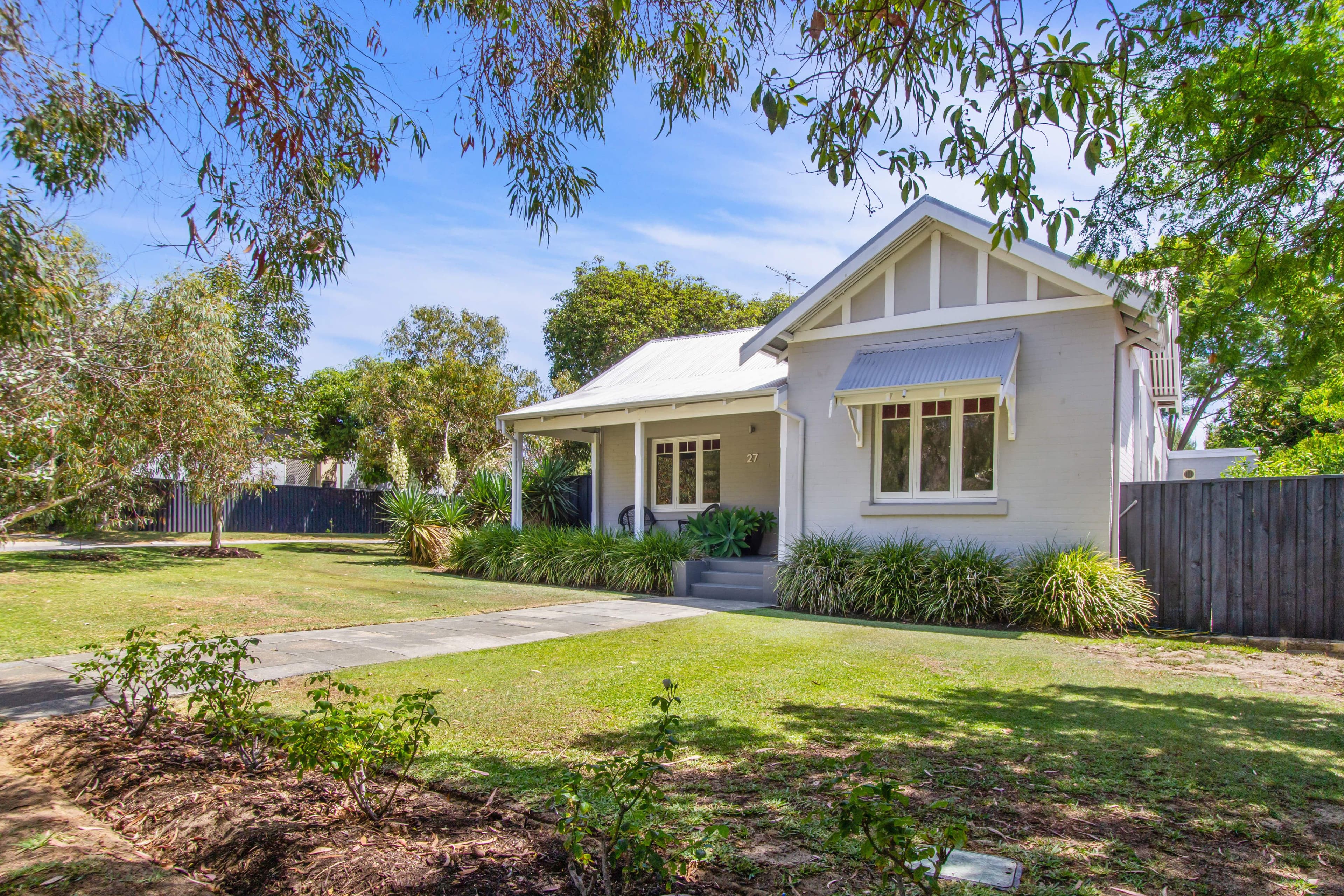 27 Robinson Street, Nedlands WA 6009, Nedlands - Thumbnail 2