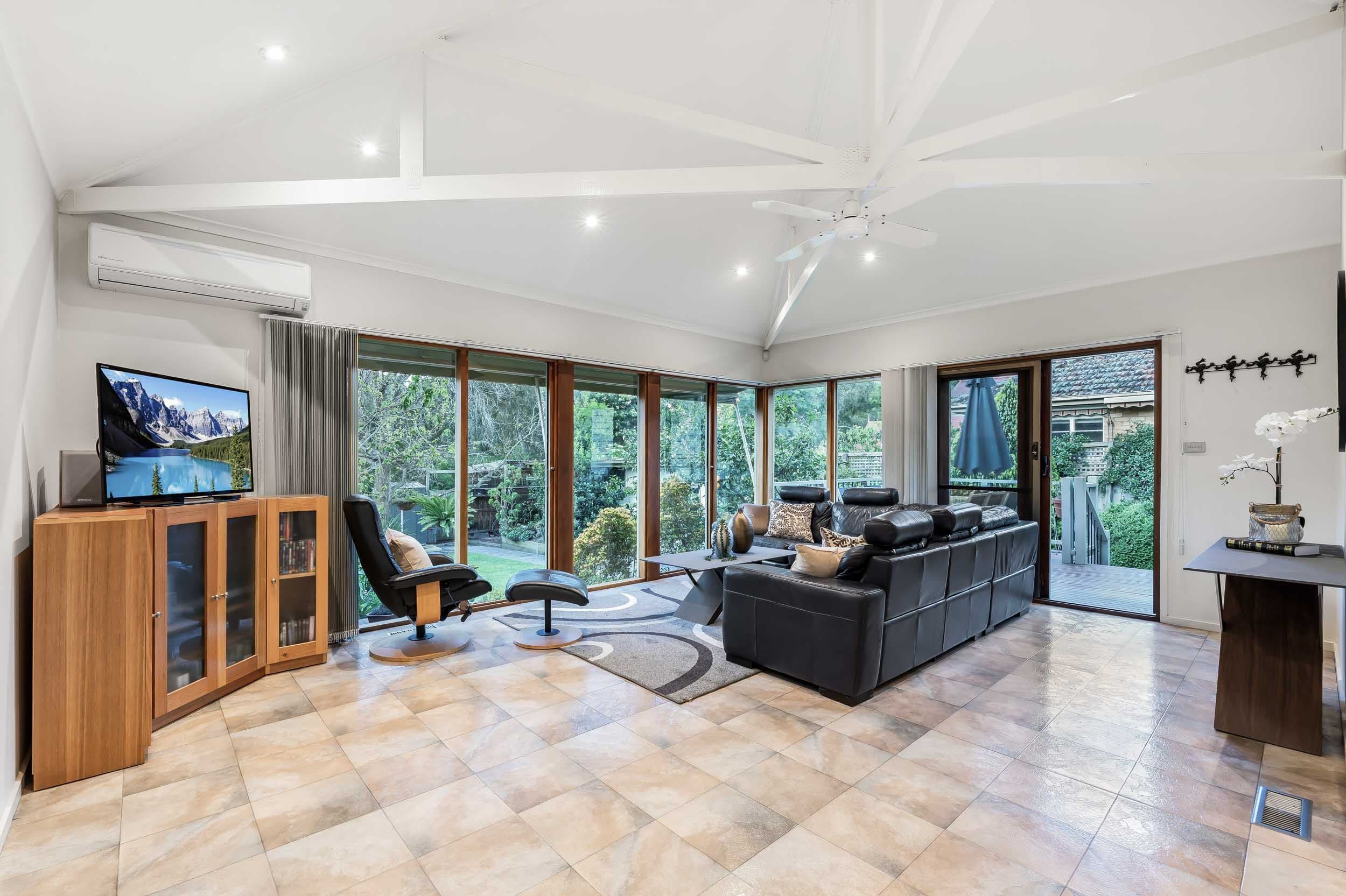 34 Glengarry Avenue, Burwood VIC 3125, Burwood - Thumbnail 2