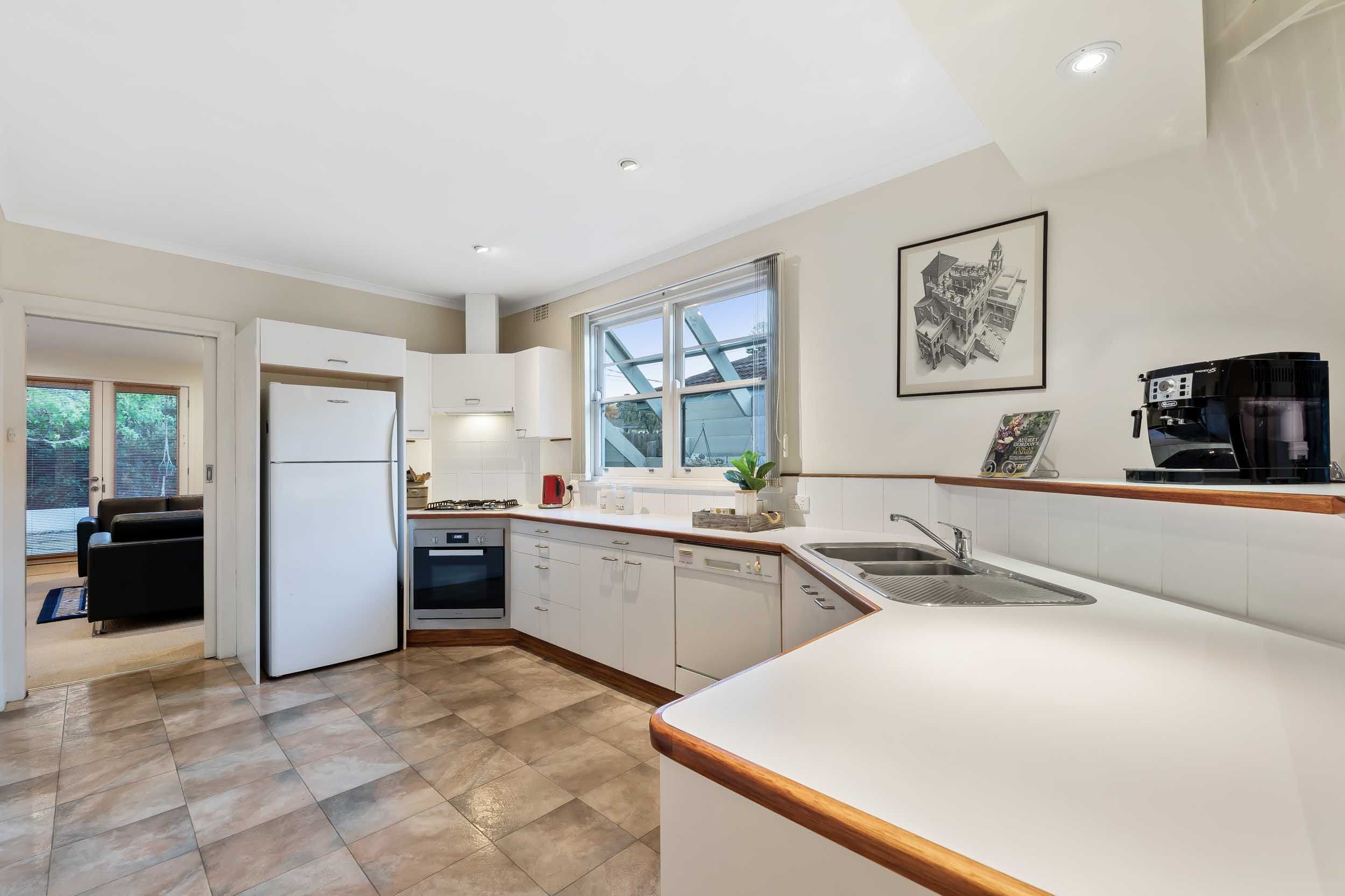 34 Glengarry Avenue, Burwood VIC 3125, Burwood - Thumbnail 3