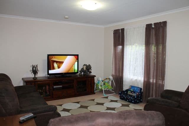 34 Redwood Street, NEWTOWN QLD 4350, Newtown - Thumbnail 2