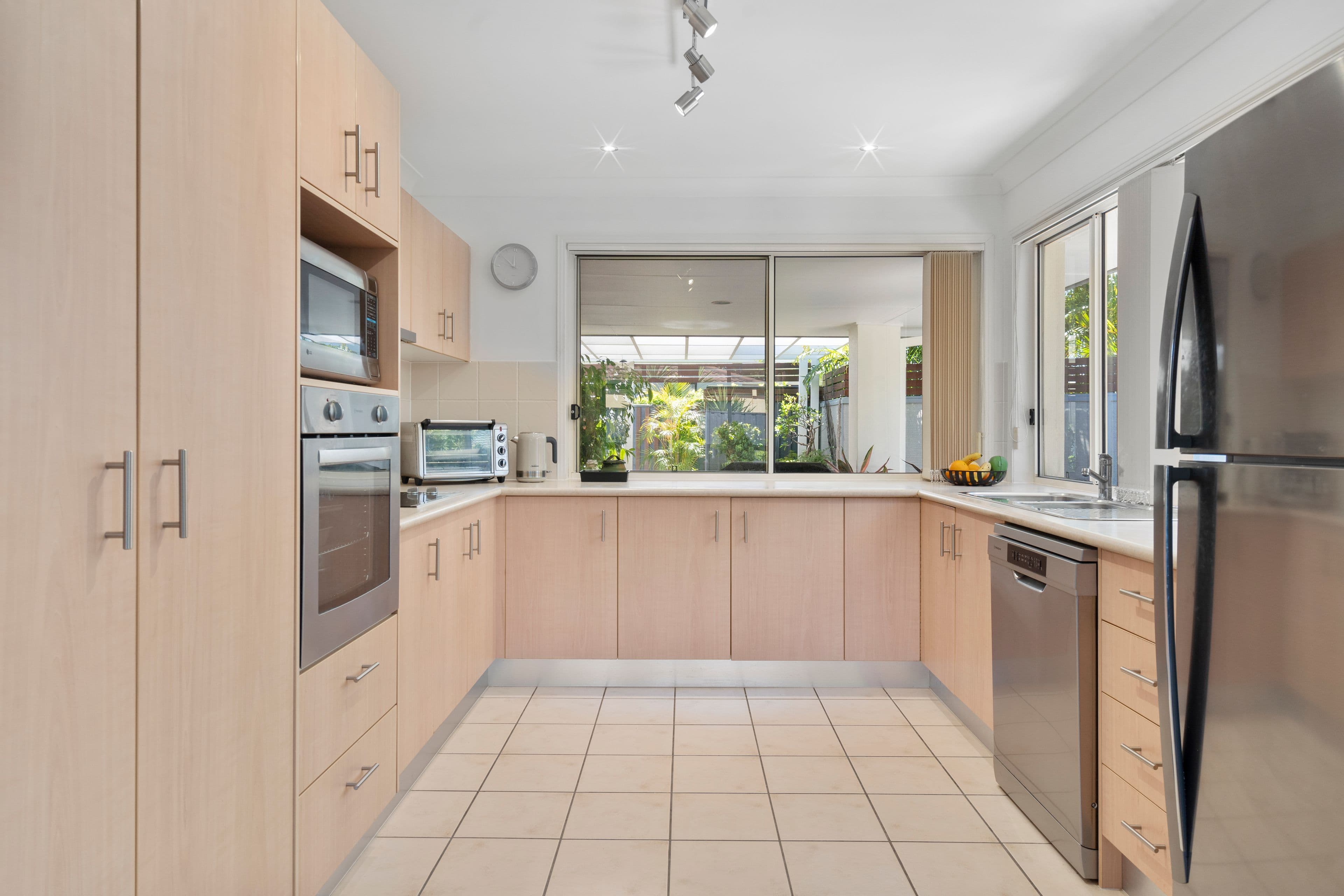 31 Kumnick Street, Upper Coomera QLD 4209, Upper Coomera - Thumbnail 3