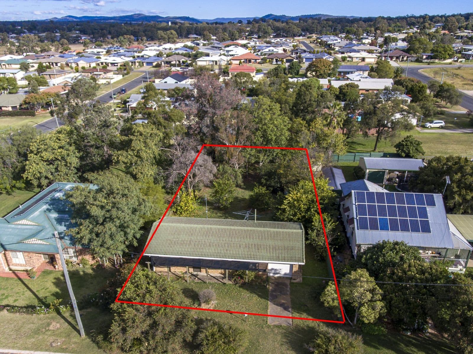 16 Leslie Street, Warwick - Thumbnail 4