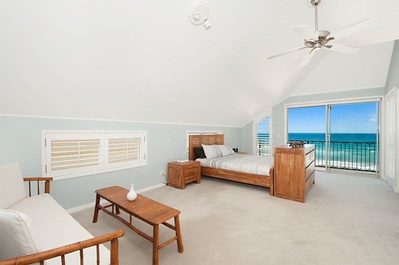  211 Jefferson Lane, PALM BEACH QLD 4221, Palm Beach - Thumbnail 5