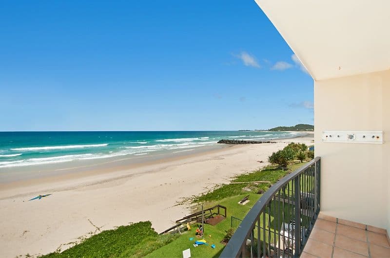 211 Jefferson Lane, PALM BEACH QLD 4221, Palm Beach - Thumbnail 6