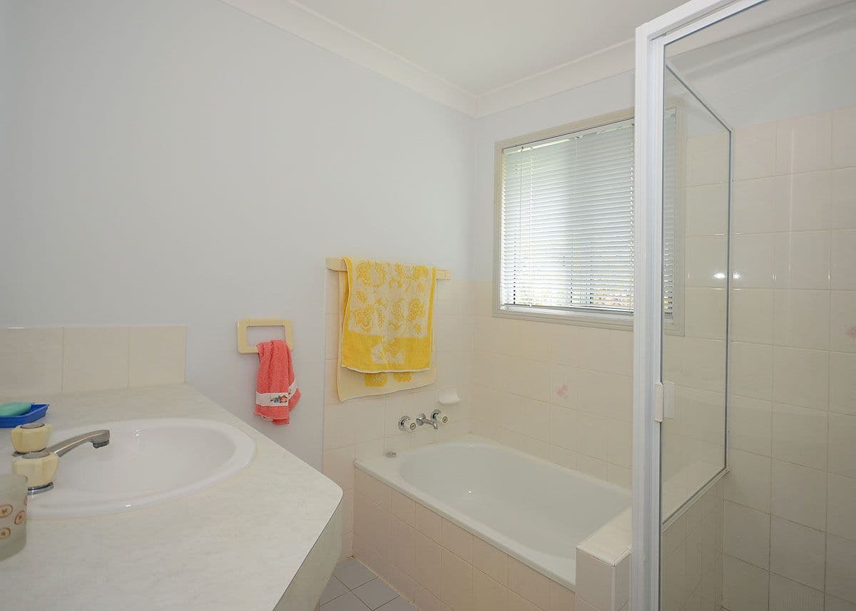 19 Zephyr Street, SCARNESS QLD 4655, Scarness - Thumbnail 8