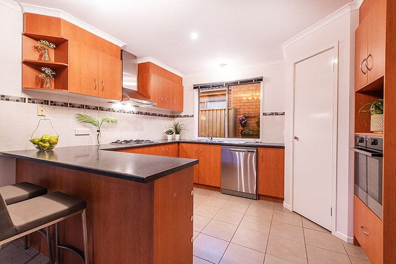 16 Reynard Place, Cranbourne East VIC 3977, Cranbourne East - Thumbnail 3