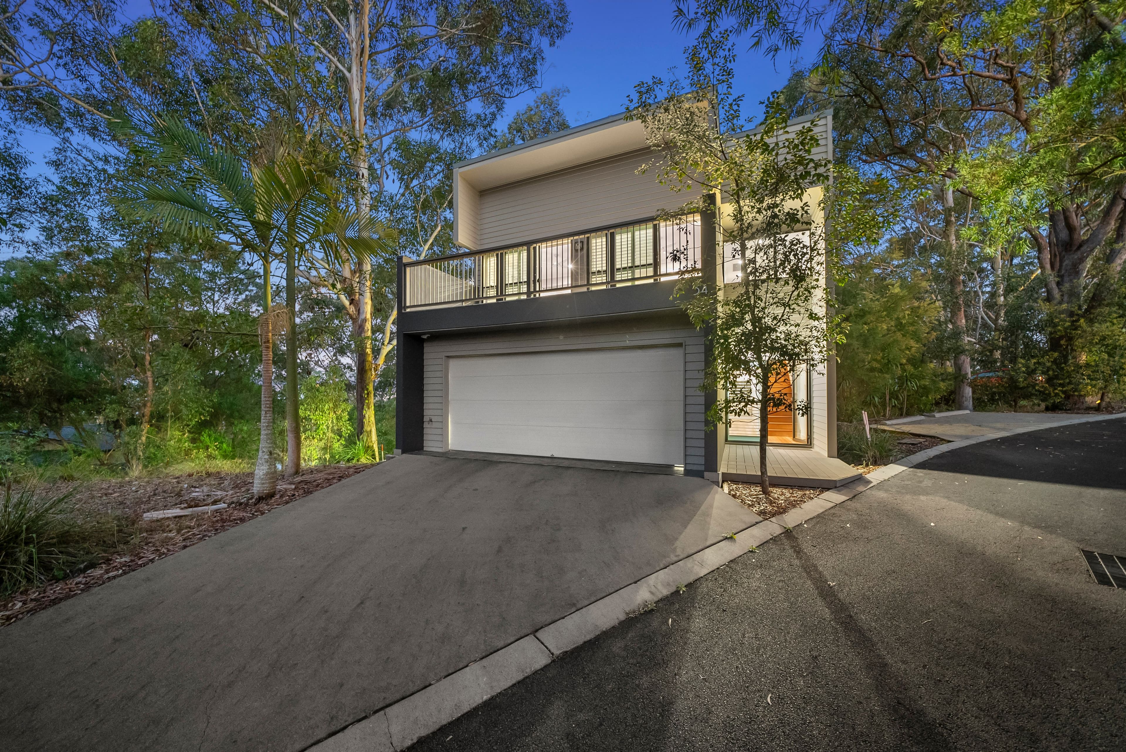 34 Currumbin Crest Drive, Currumbin QLD 4223, Currumbin - Thumbnail 2