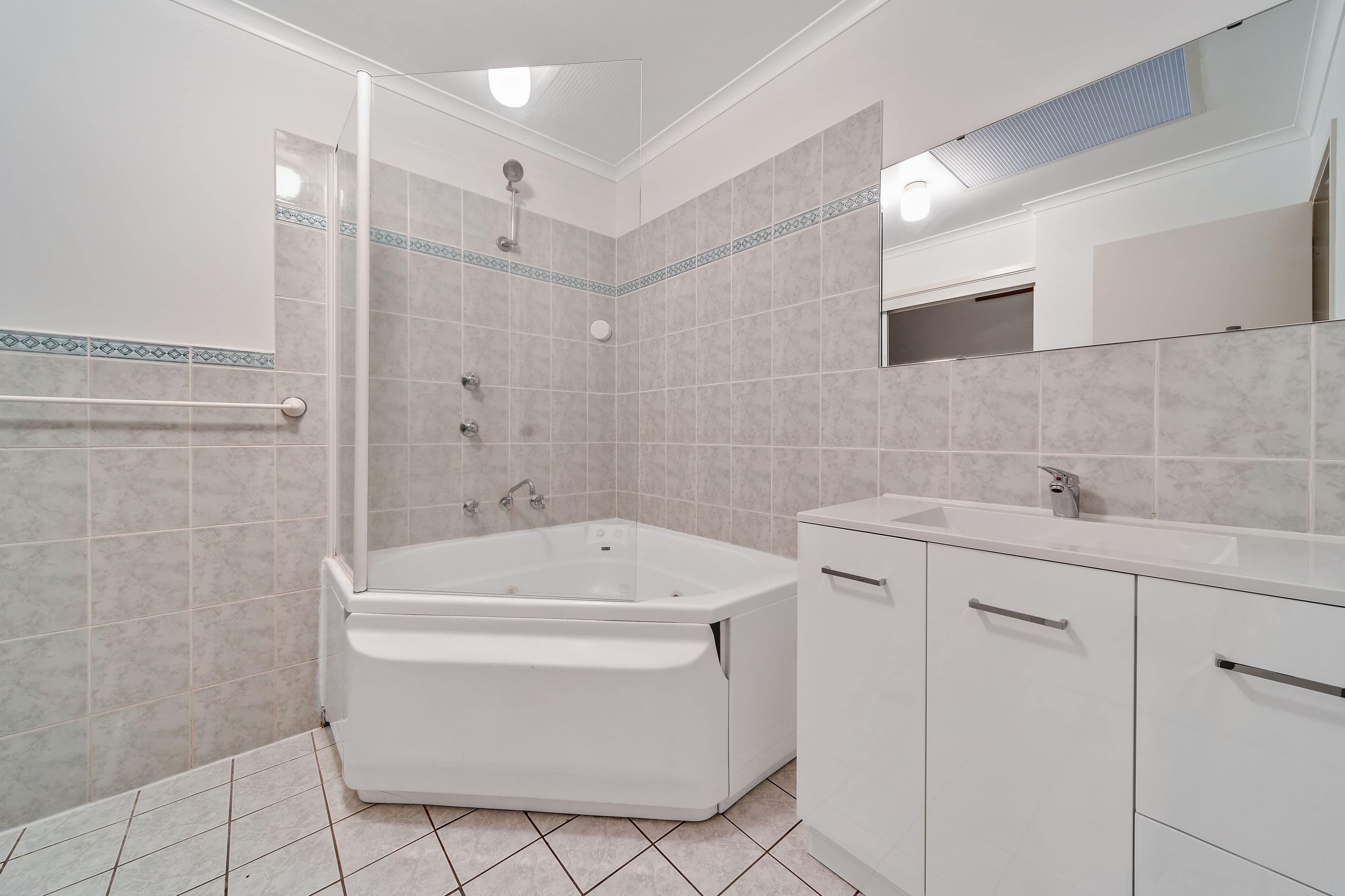 15 John Cleland Crescent, Florey ACT 2615, Florey - Thumbnail 7