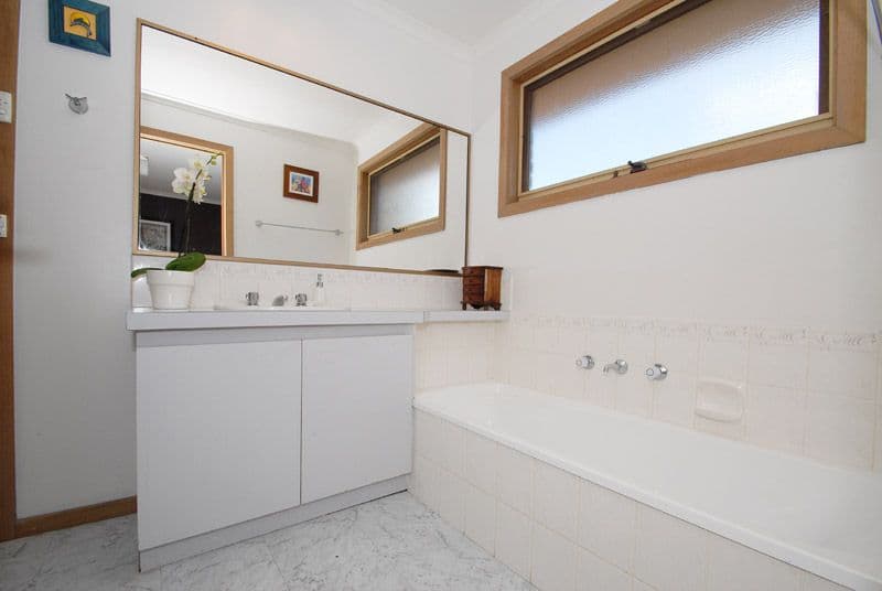 8  Trawalla Street, ASPENDALE GARDENS VIC 3195, Aspendale Gardens - Thumbnail 6