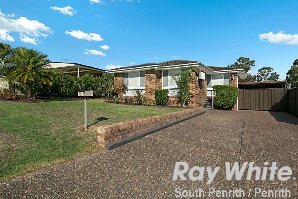 13 Jupiter Court, Cranebrook - Image 1