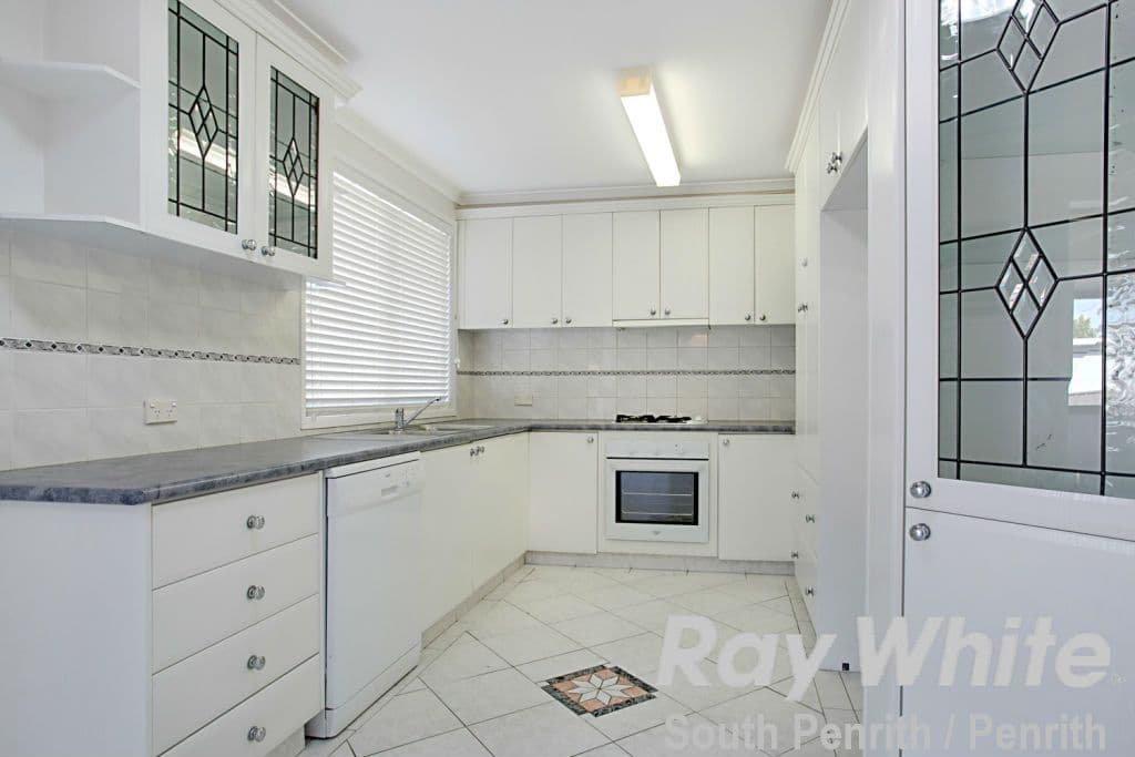 13 Jupiter Court, Cranebrook - Thumbnail 3