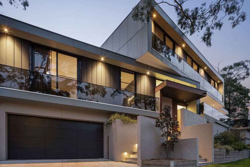 34 Rembrandt Drive, Middle Cove - Thumbnail 3