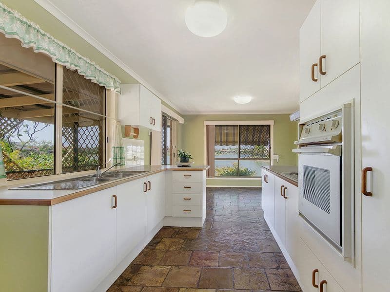33 Southlake Drive, VARSITY LAKES QLD 4227, Varsity Lakes - Thumbnail 4