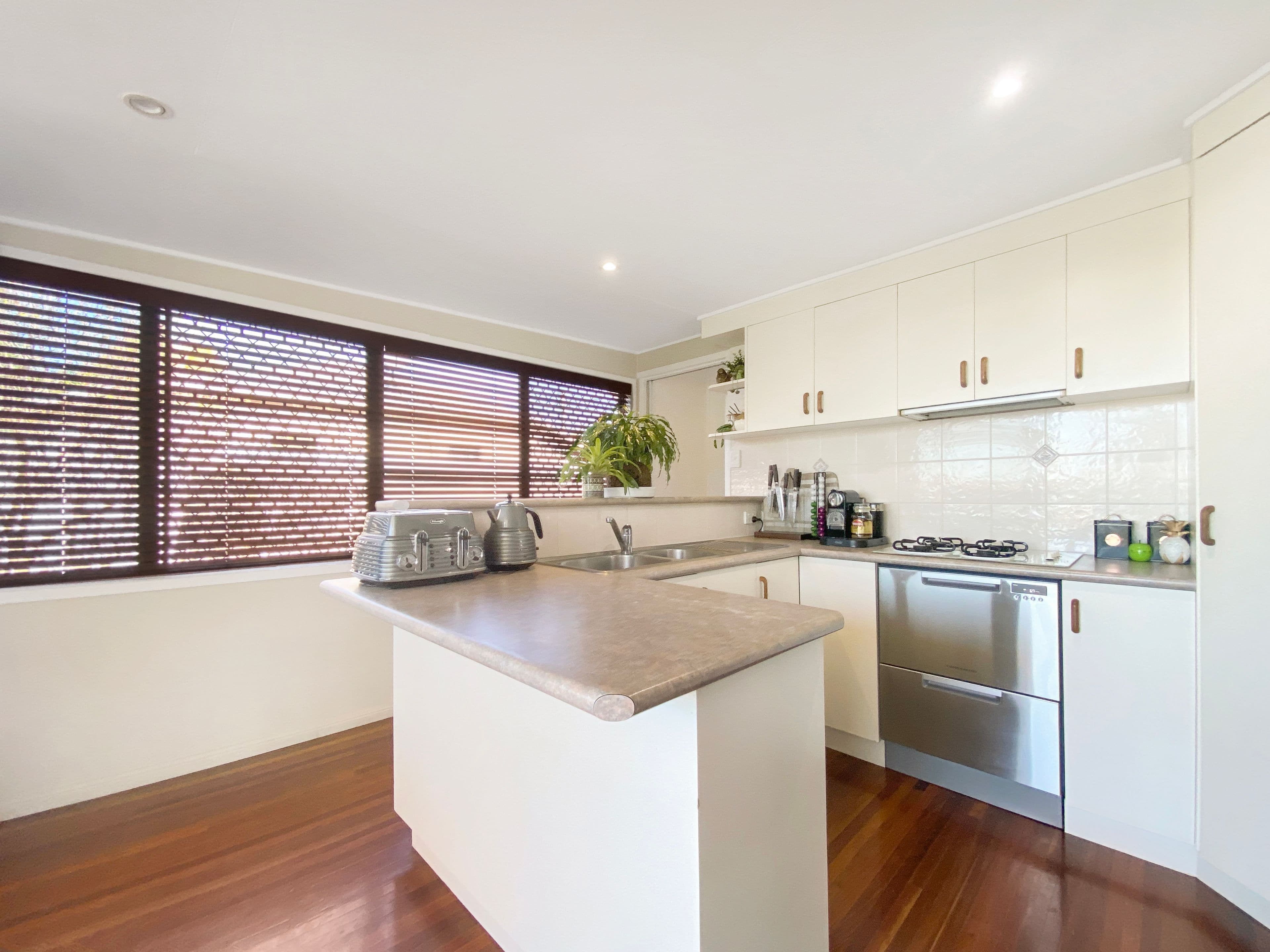 6 Nolan Street, Sarina QLD 4737, Sarina - Thumbnail 8