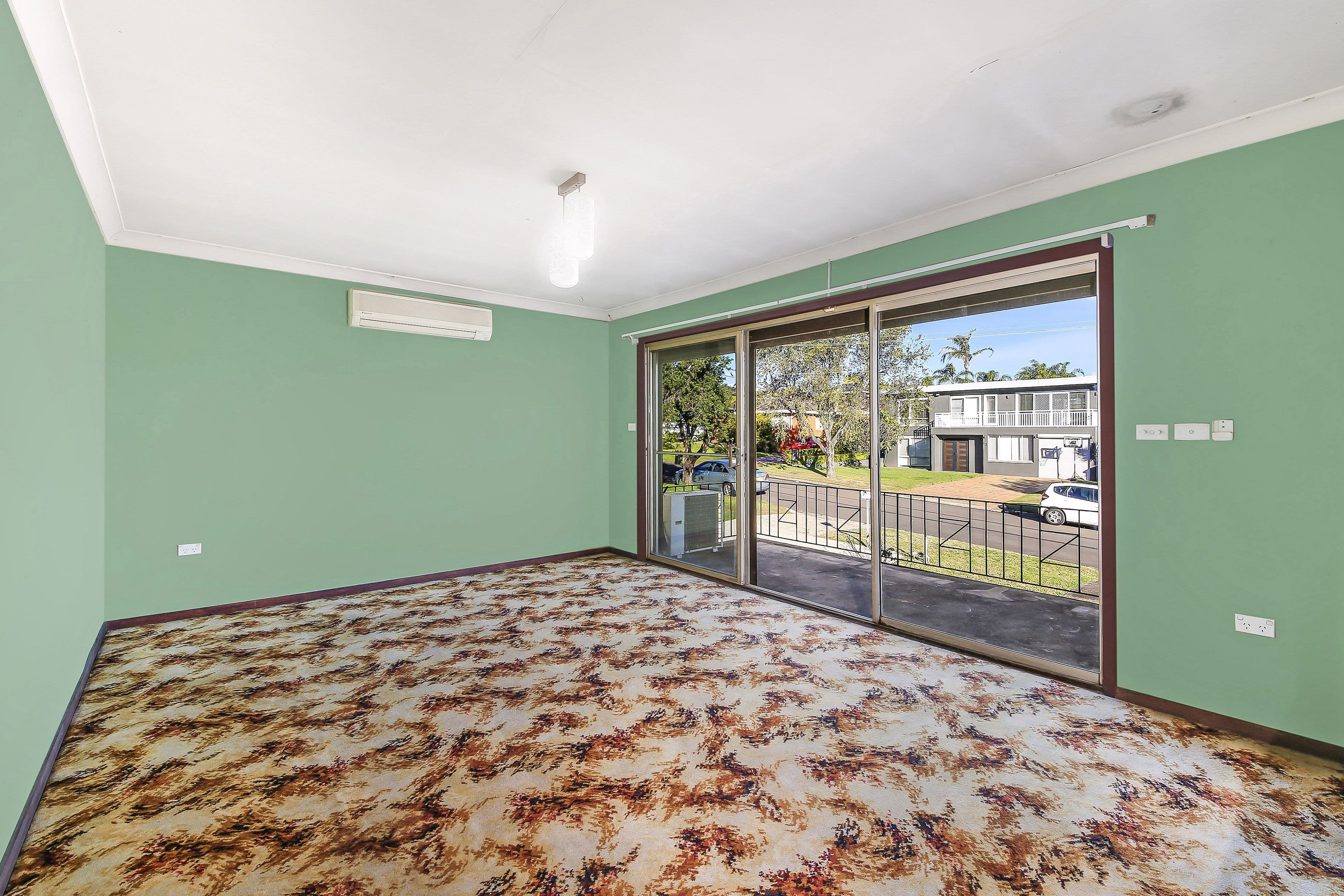 16 Hinkler Avenue, Condell Park NSW 2200, Condell Park - Thumbnail 2