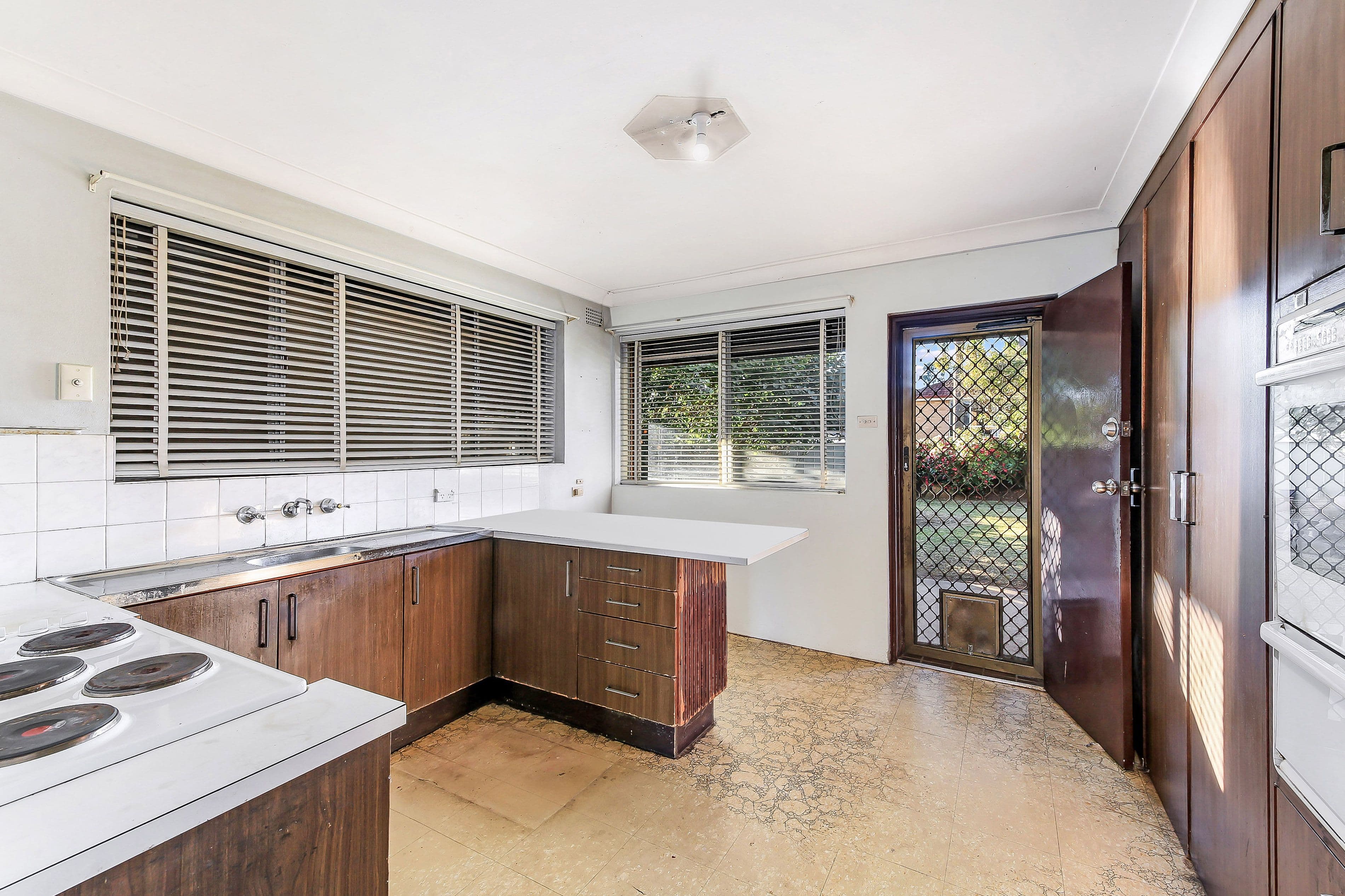 16 Hinkler Avenue, Condell Park NSW 2200, Condell Park - Thumbnail 3
