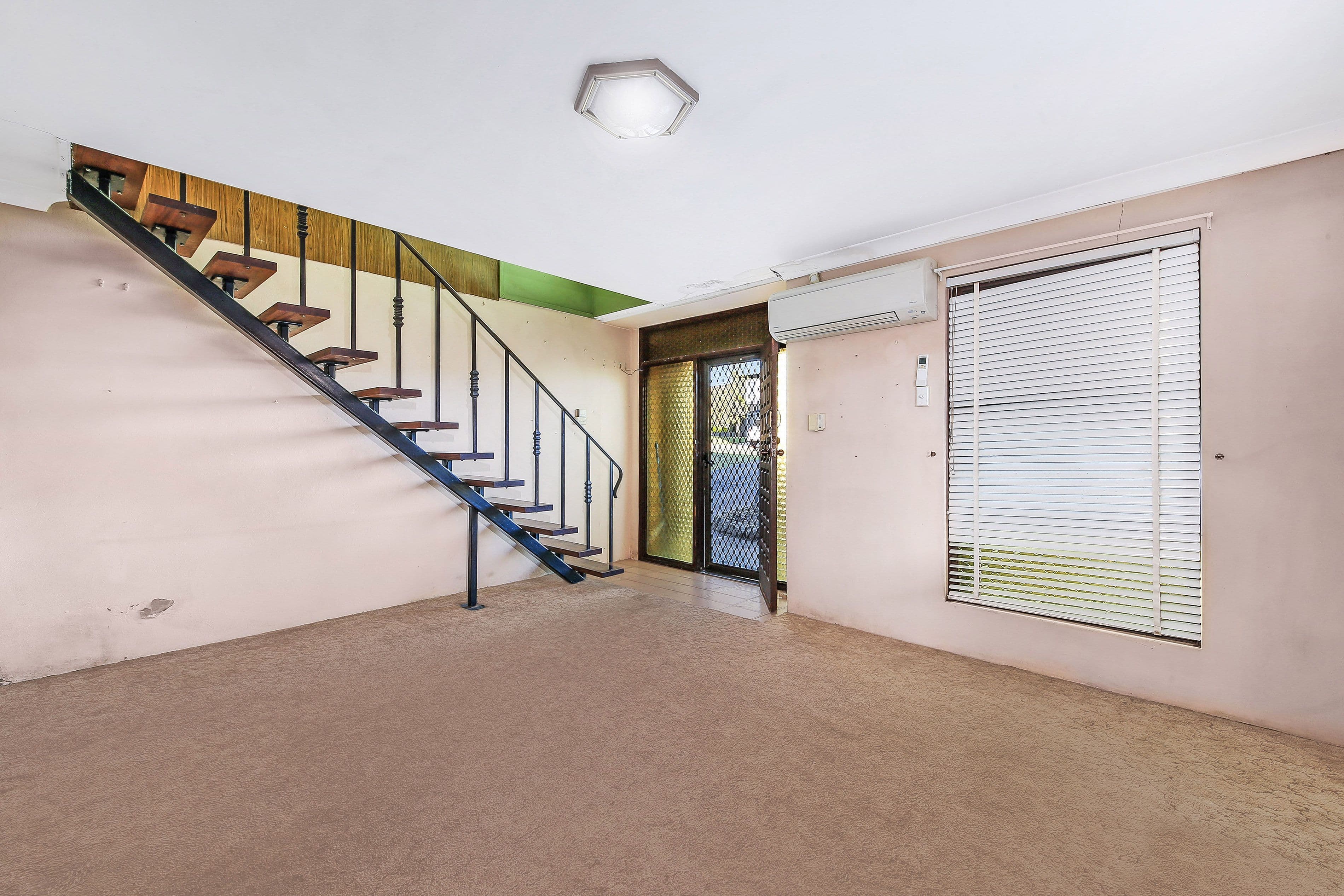 16 Hinkler Avenue, Condell Park NSW 2200, Condell Park - Thumbnail 4