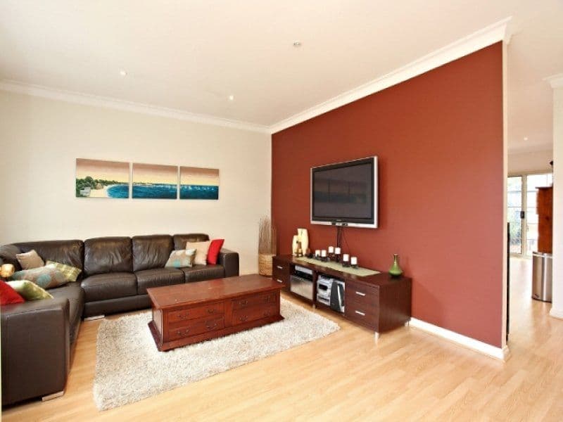 16 Therese Avenue, MOUNT WAVERLEY VIC 3149, Mount Waverley - Thumbnail 2