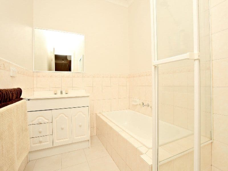16 Therese Avenue, MOUNT WAVERLEY VIC 3149, Mount Waverley - Thumbnail 8