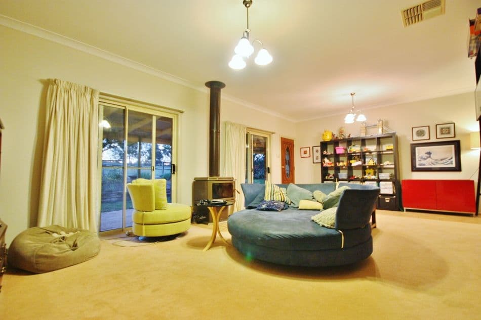 49 McMillans Road, YOUNG NSW 2594, Young - Thumbnail 5