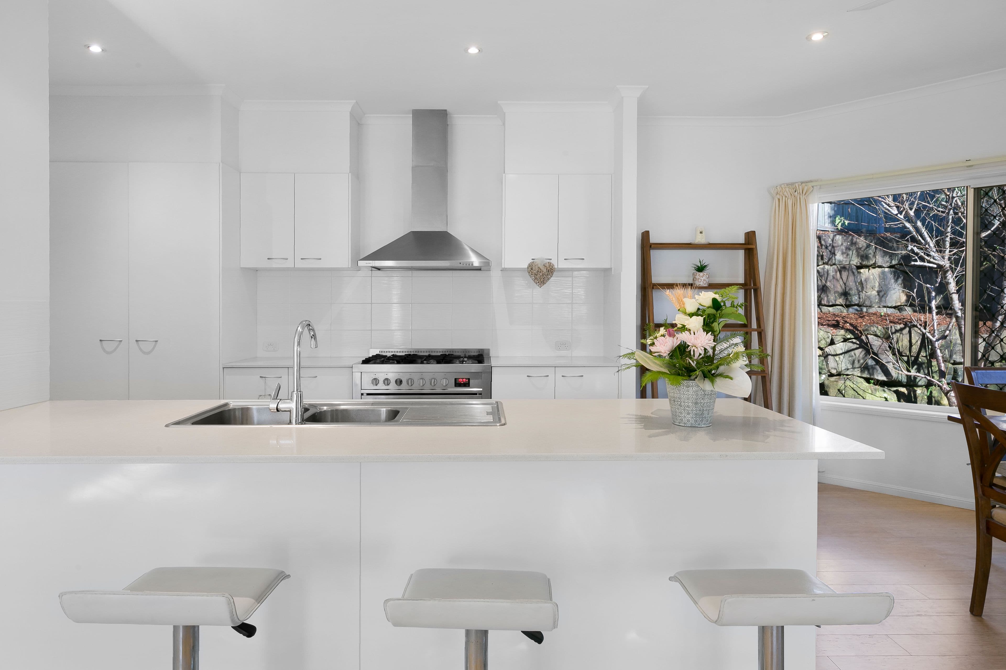 1 Glenwood Green Court, Mudgeeraba QLD 4213, Mudgeeraba - Thumbnail 2