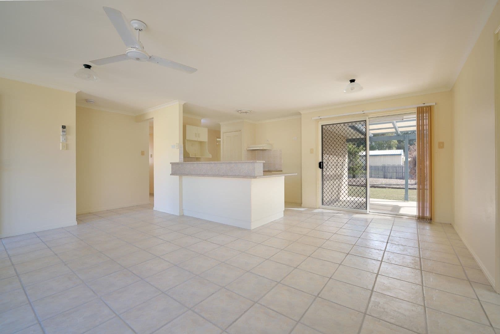 11 Hamilton Drive, Clinton QLD 4680, Clinton - Thumbnail 2