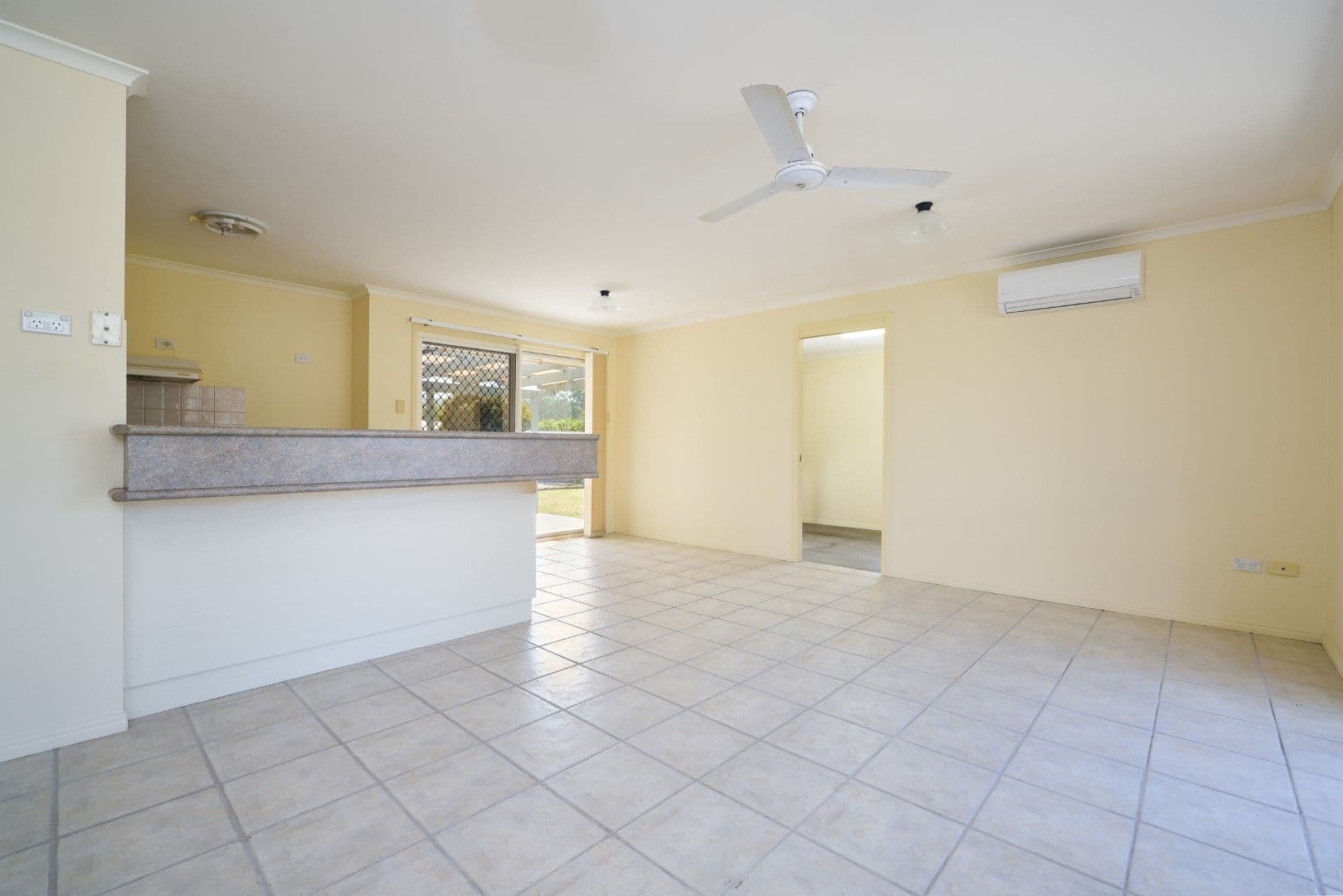 11 Hamilton Drive, Clinton QLD 4680, Clinton - Thumbnail 6