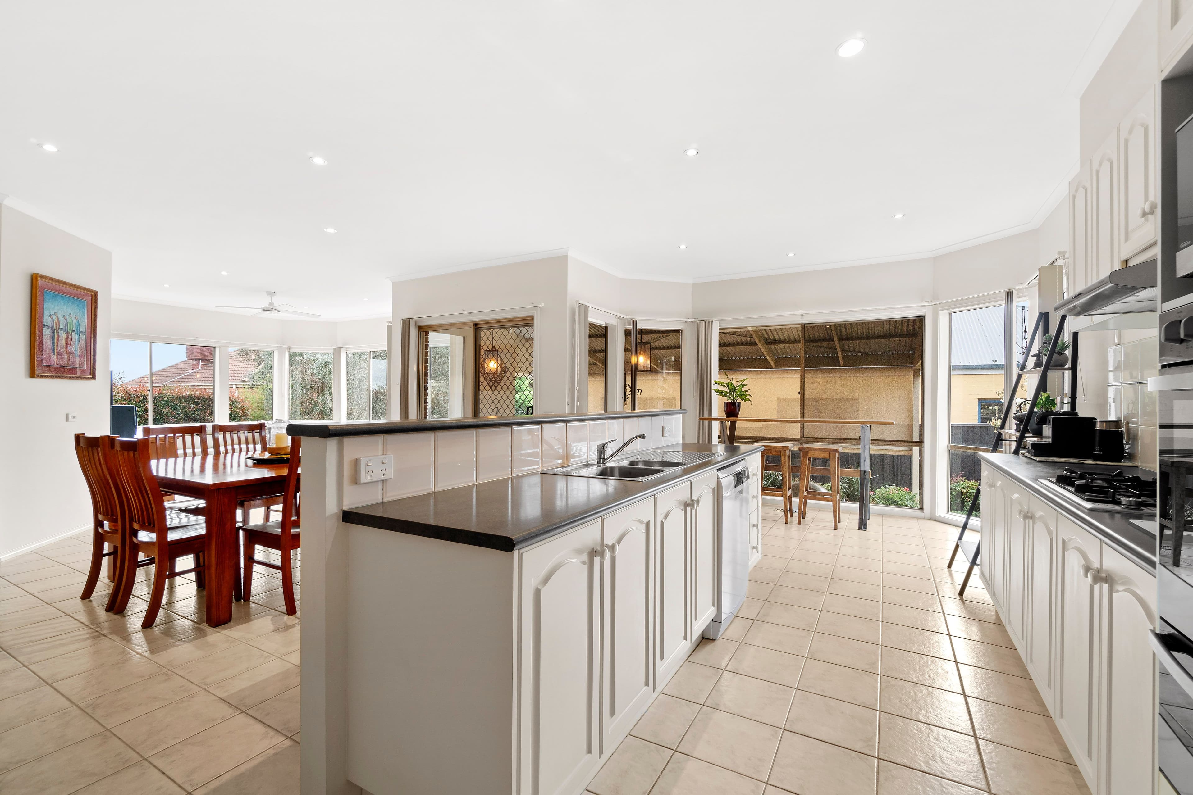 9 Suerulla Court, Rowville VIC 3178, Rowville - Thumbnail 3