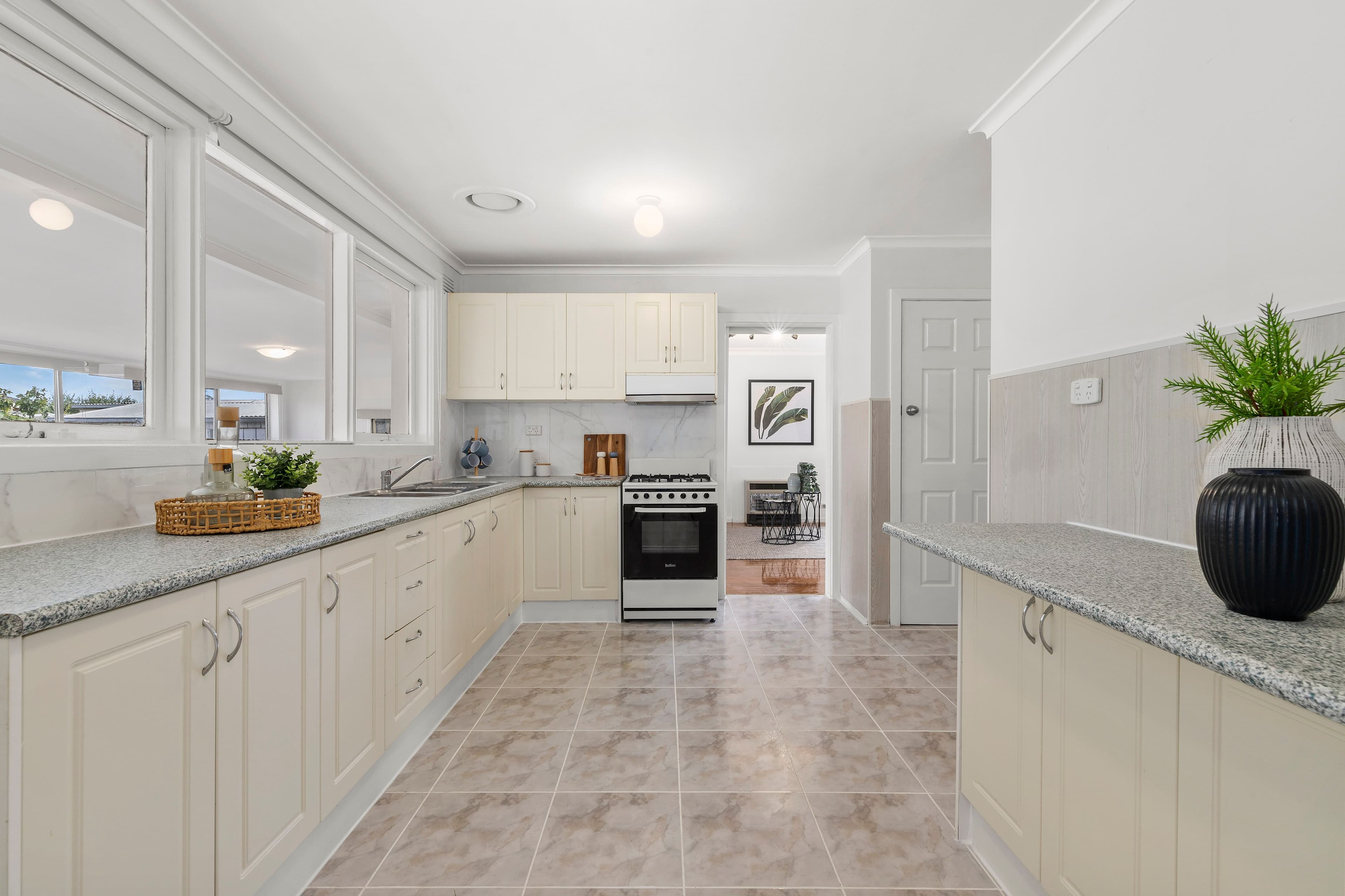 7 Fisher Avenue, Lalor VIC 3075, Lalor - Thumbnail 2