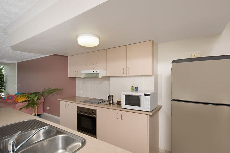 96 Norman Crescent, NORMAN PARK QLD 4170, Norman Park - Thumbnail 4