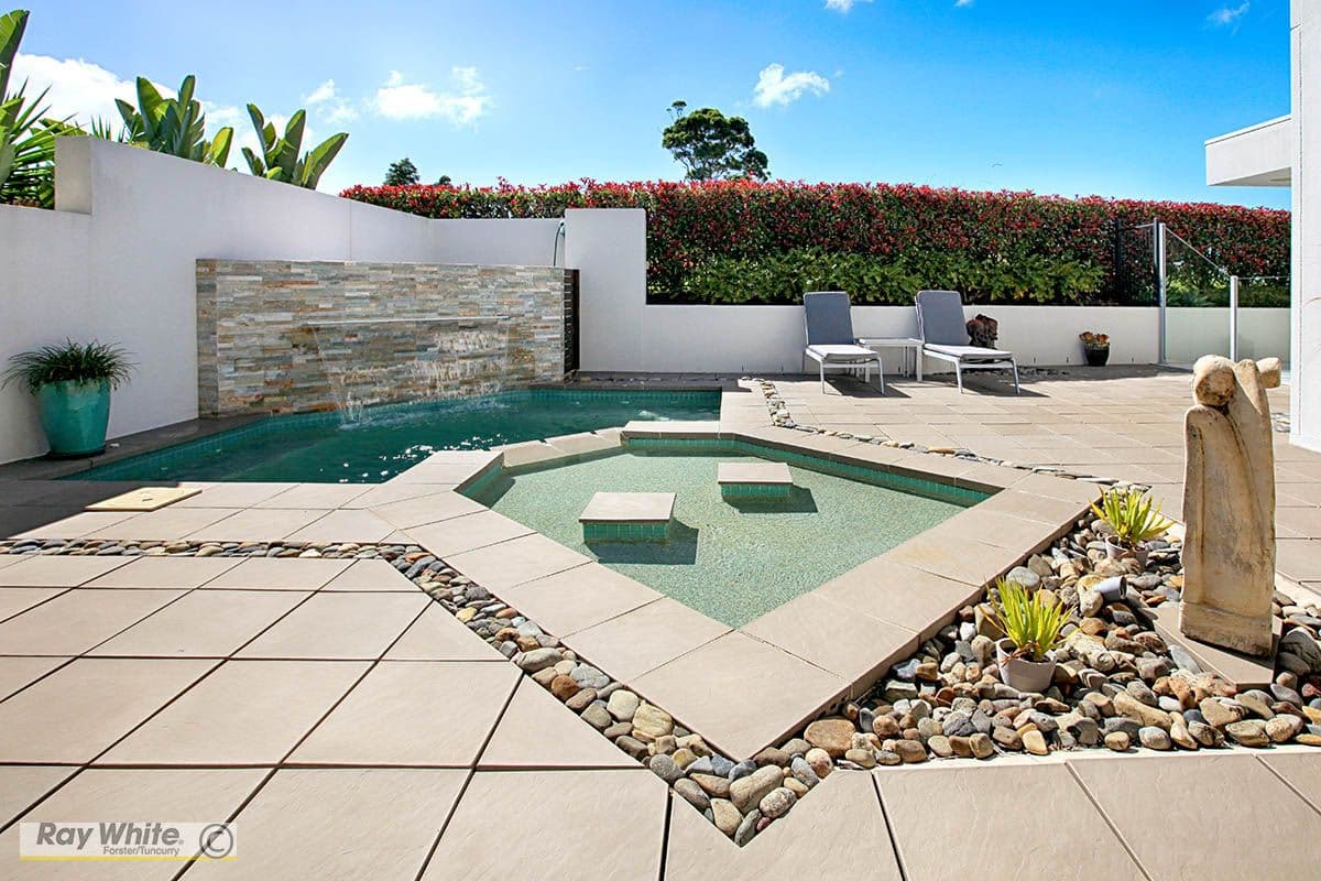 24 Coastal View Drive, Tallwoods Village - Thumbnail 6