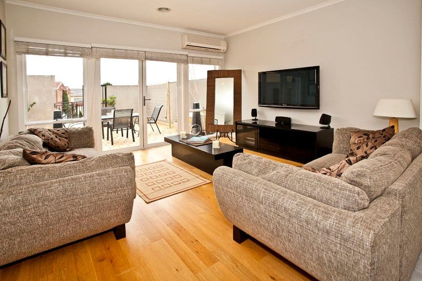 24 Tulloch Grove, GLEN WAVERLEY VIC 3150, Glen Waverley - Thumbnail 3