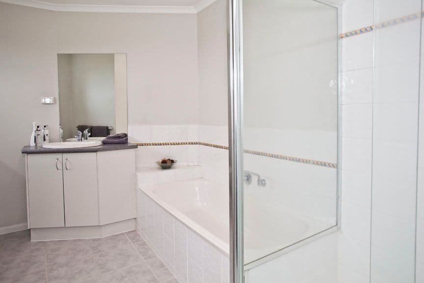 24 Tulloch Grove, GLEN WAVERLEY VIC 3150, Glen Waverley - Thumbnail 6