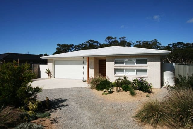 33 Silky Oak Avenue, Wodonga VIC 3690, Wodonga - Image 1