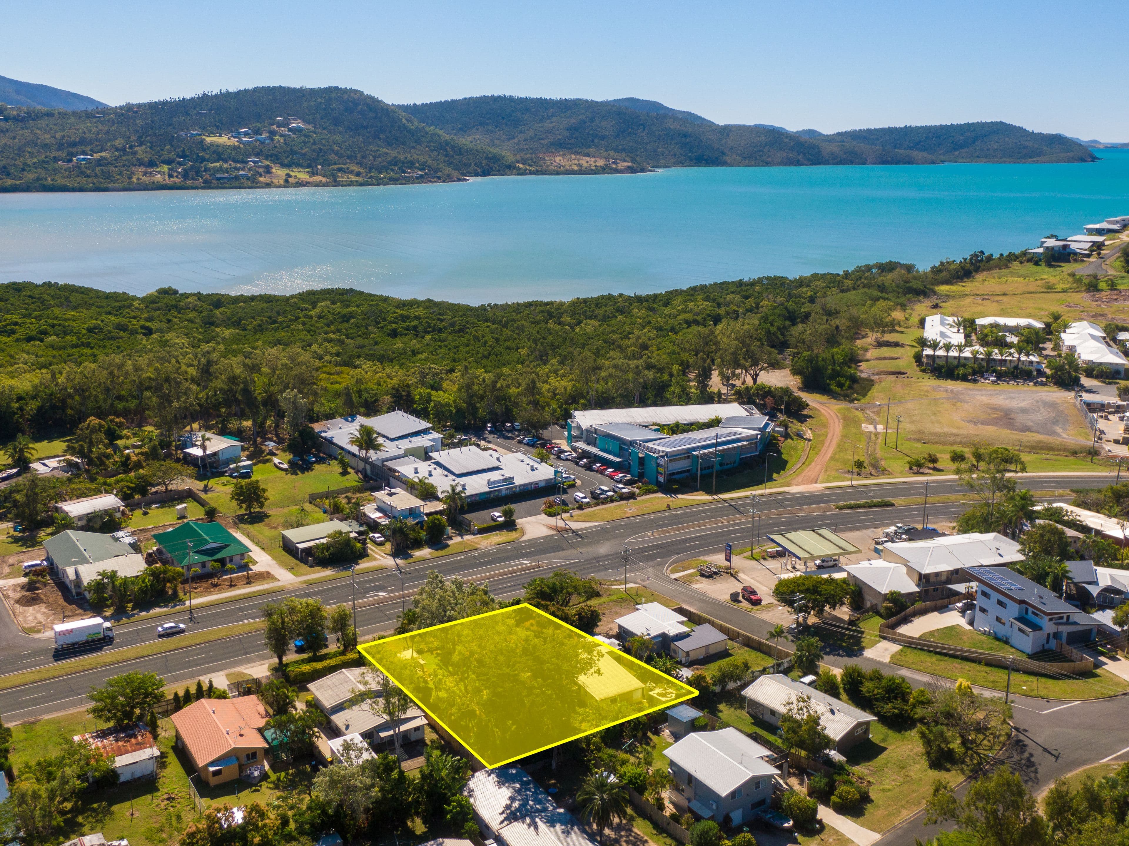 132-134 Shute Harbour Road, Cannonvale QLD 4802, Cannonvale - Thumbnail 4
