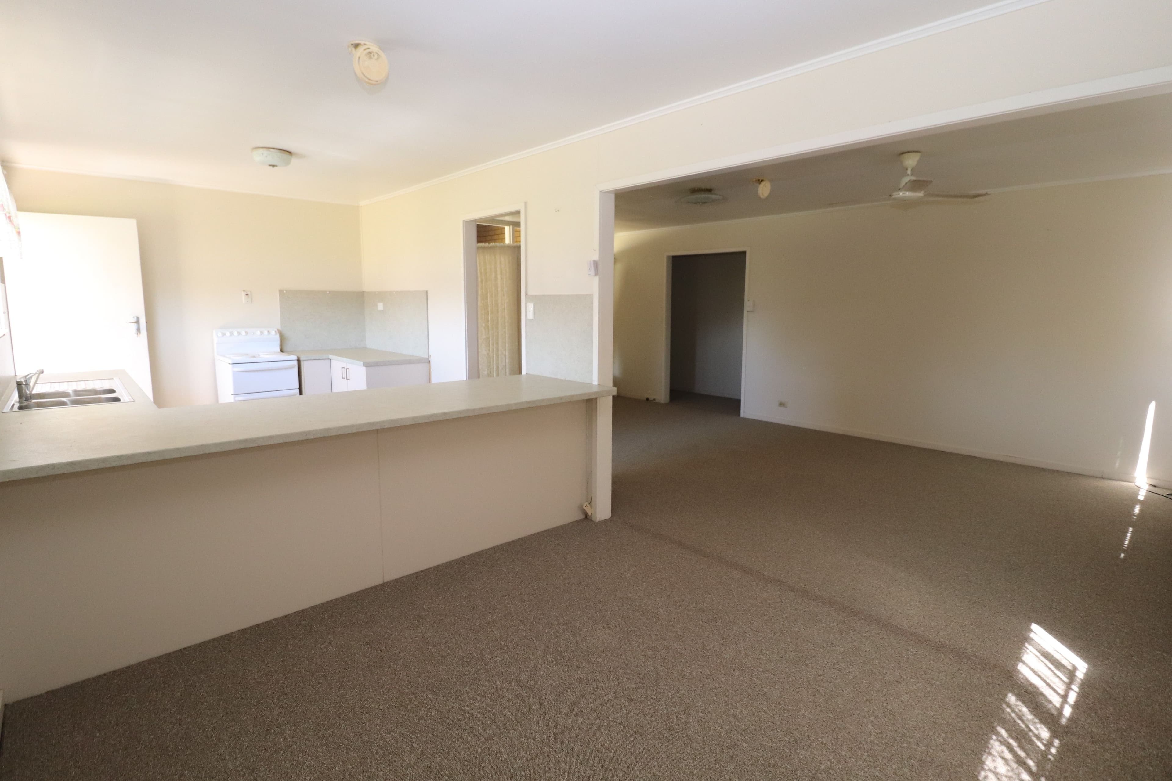 2 Rutledge Street, Ingham QLD 4850, Ingham - Thumbnail 6