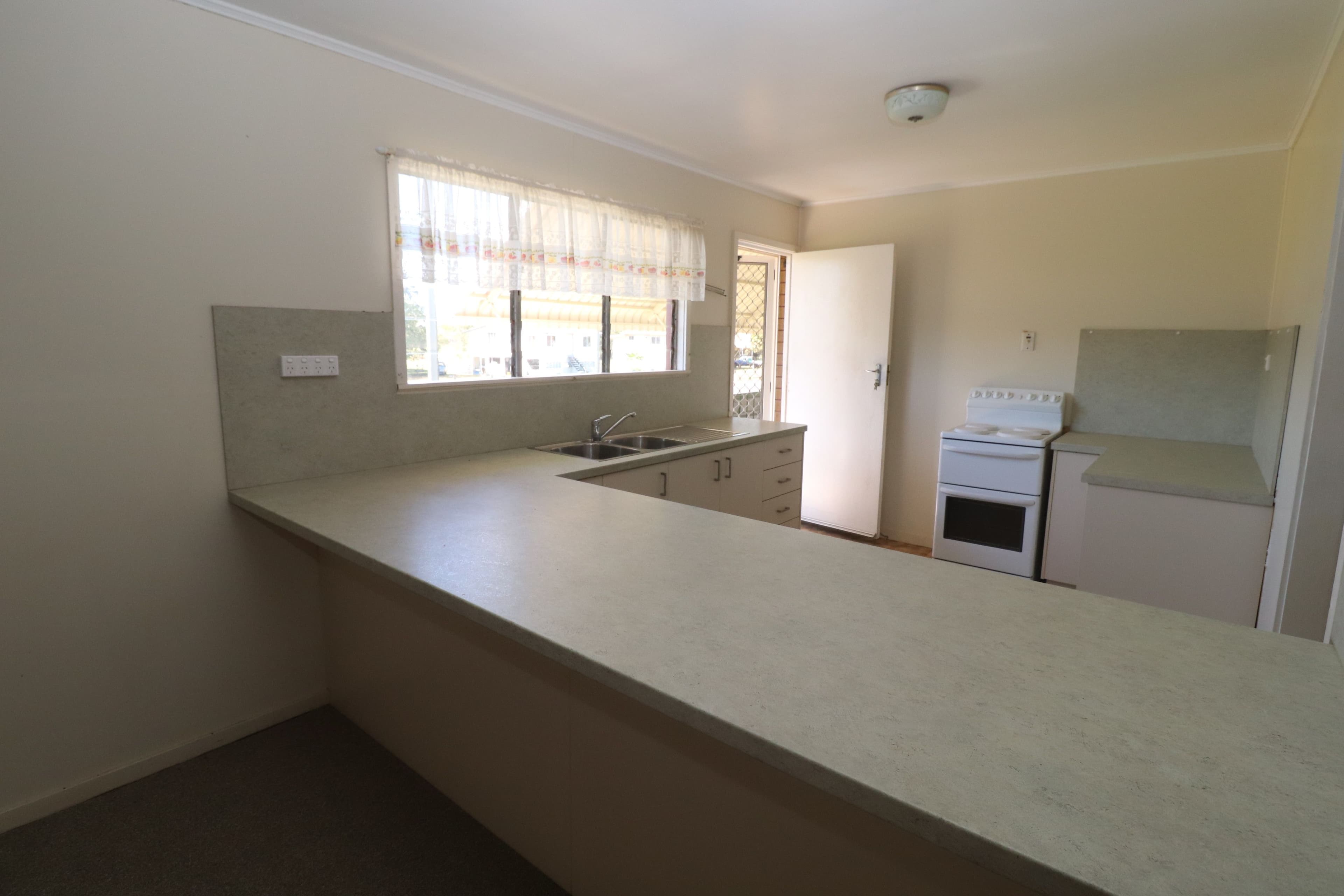 2 Rutledge Street, Ingham QLD 4850, Ingham - Thumbnail 8