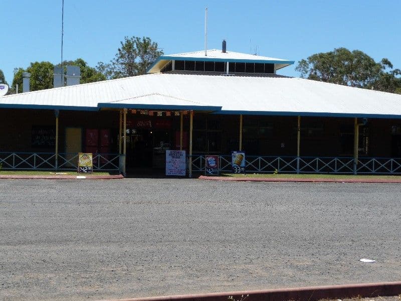 27 Normanby Street, AVONDALE QLD 4670, Avondale - Thumbnail 3