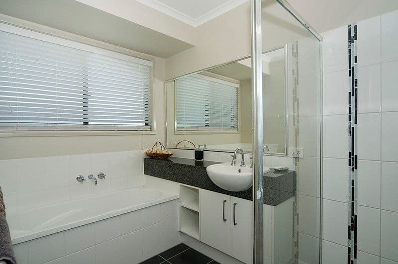 1 Acaciabark Place, LITTLE MOUNTAIN QLD 4551, Little Mountain - Thumbnail 7