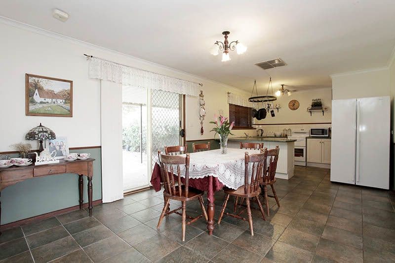 10 Lakeland Road, Munno Para West SA 5115, Munno Para West - Thumbnail 3