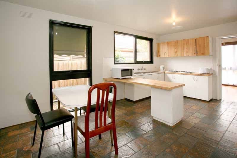 27 Huxley Avenue, MULGRAVE VIC 3170, Mulgrave - Thumbnail 2