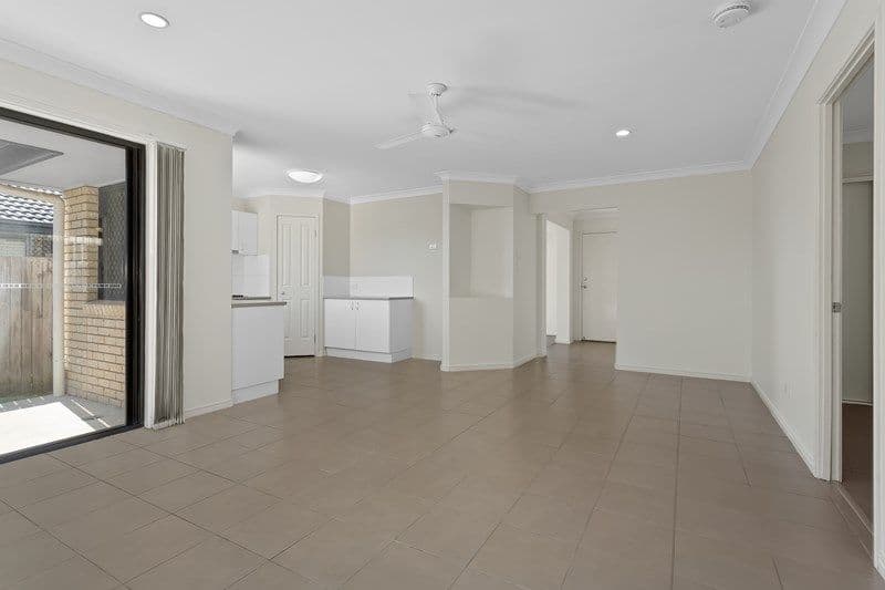 22 Griffen Place, Crestmead QLD 4132, Crestmead - Thumbnail 3