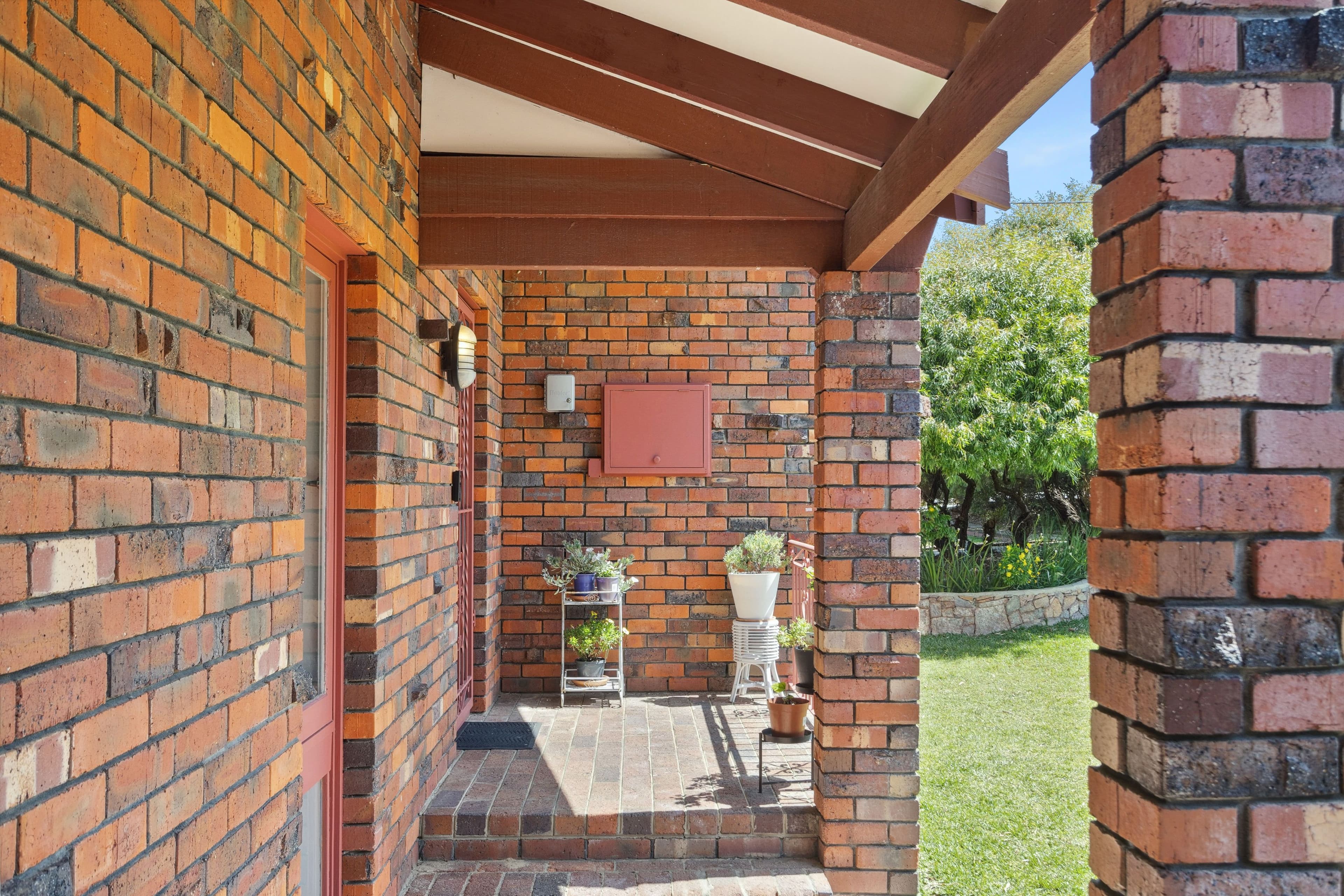 3 Hakea Place, Sorrento WA 6020, Sorrento - Thumbnail 2