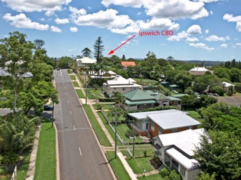 9 Blackstone Road, EASTERN HEIGHTS QLD 4305, Eastern Heights - Thumbnail 2
