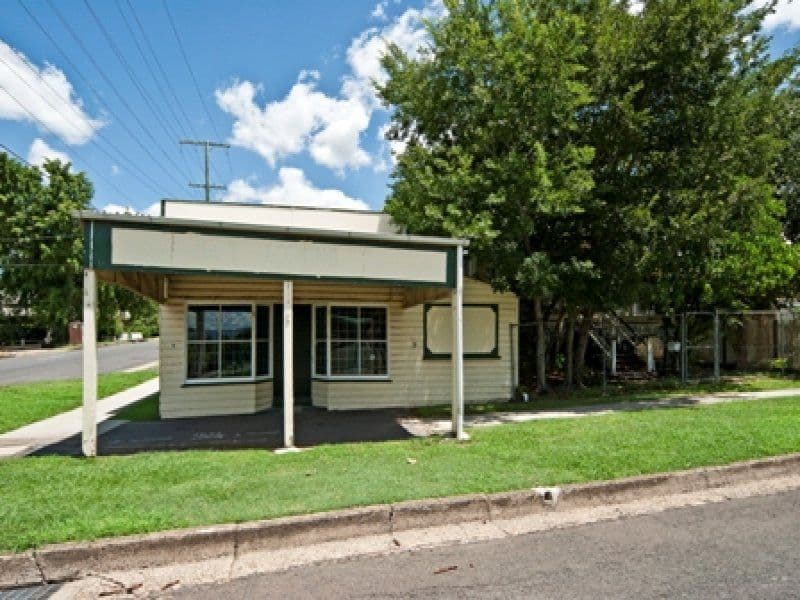 9 Blackstone Road, EASTERN HEIGHTS QLD 4305, Eastern Heights - Thumbnail 3