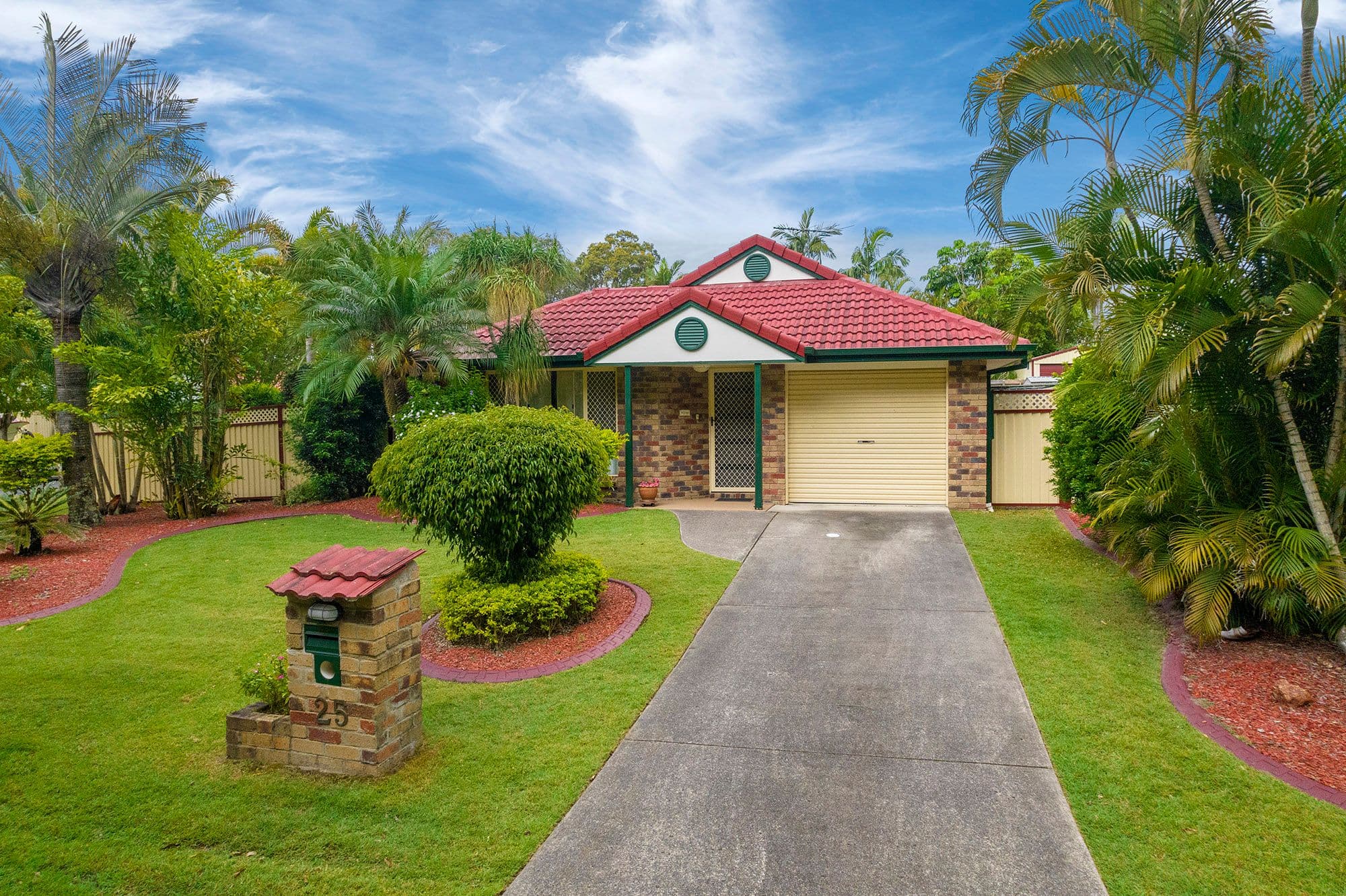 25 Regal Drive, Regents Park QLD 4118, Regents Park - Image 1